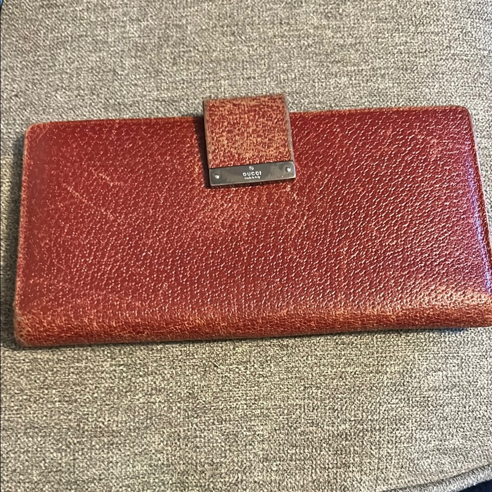 Gucci Textured Red Wallet